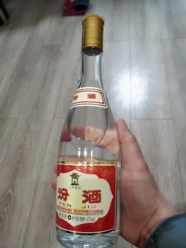 同样是清香型口粮酒，老白封藏酒对比红盖玻汾，谁会更胜一筹呢？