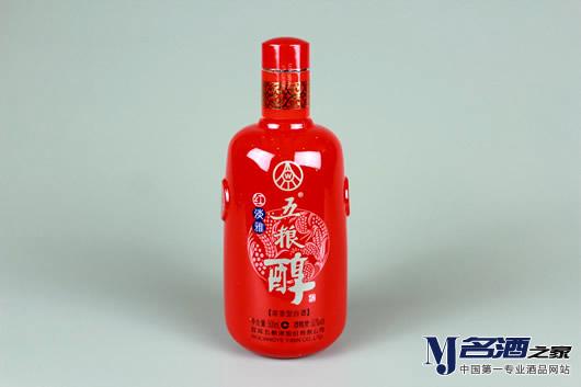 五粮液的口粮酒—名酒之家网品鉴五粮醇红淡雅